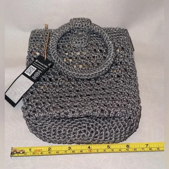 NWT The Sak Metallic Gray Crochet Wristlet - Picture 6 of 6